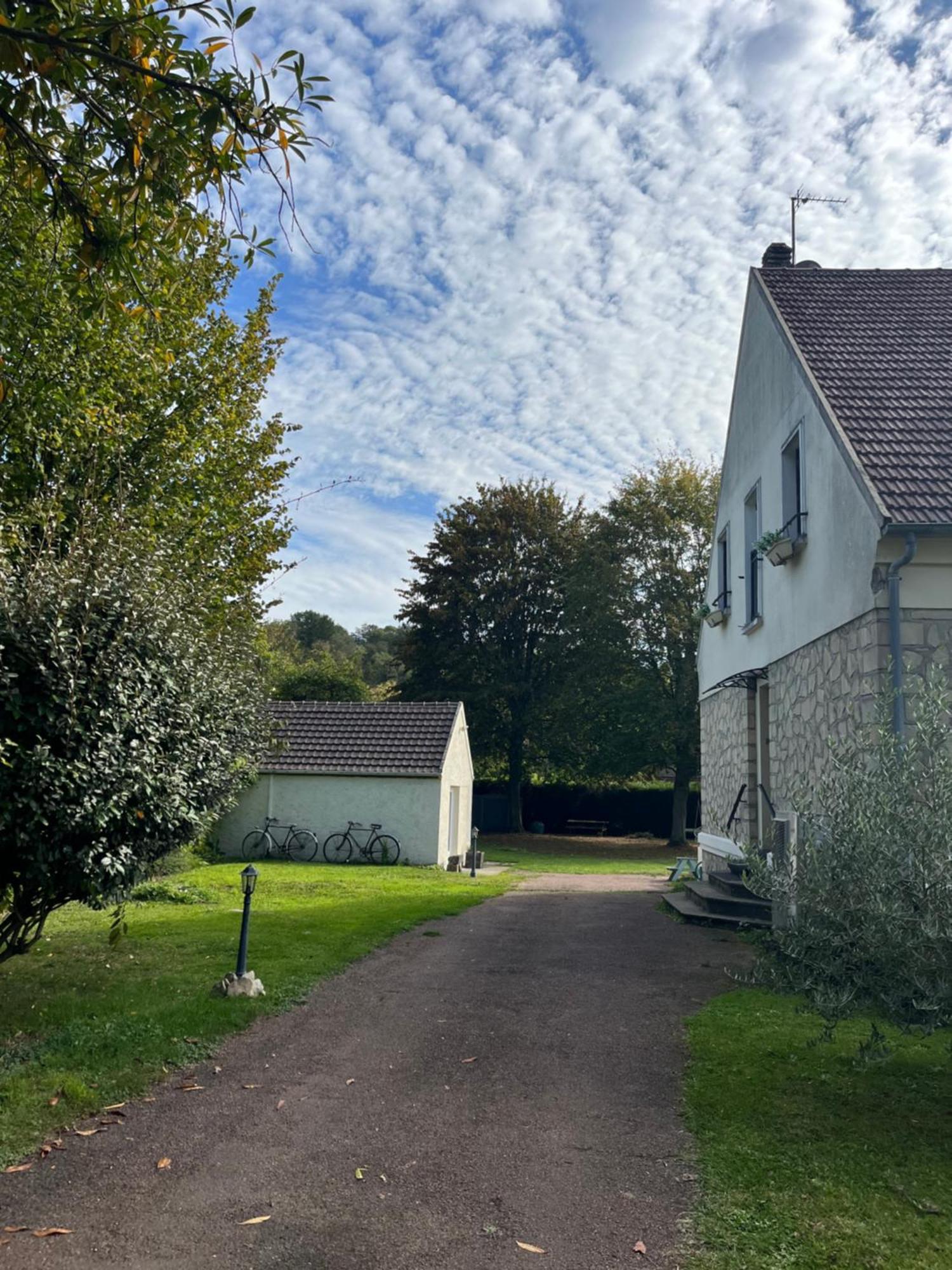 Avec Grand Jardin + Parking